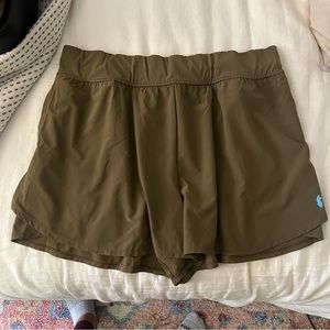 Cotopaxi Women’s Tierra Adventure Shorts, Green, size Large